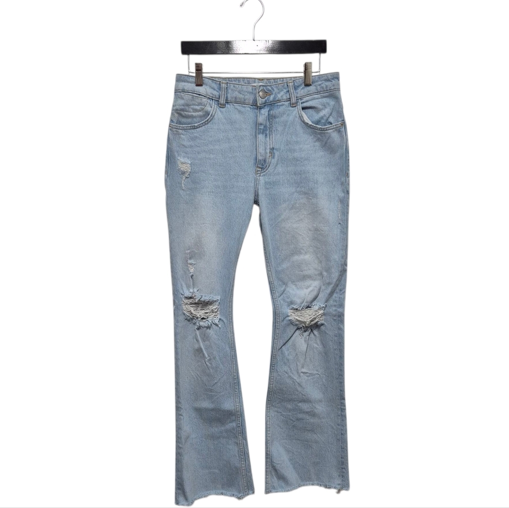 Zara Flare Jeans - SIZE 6 Light Wash High-Rise, Distressed, Summer Denim